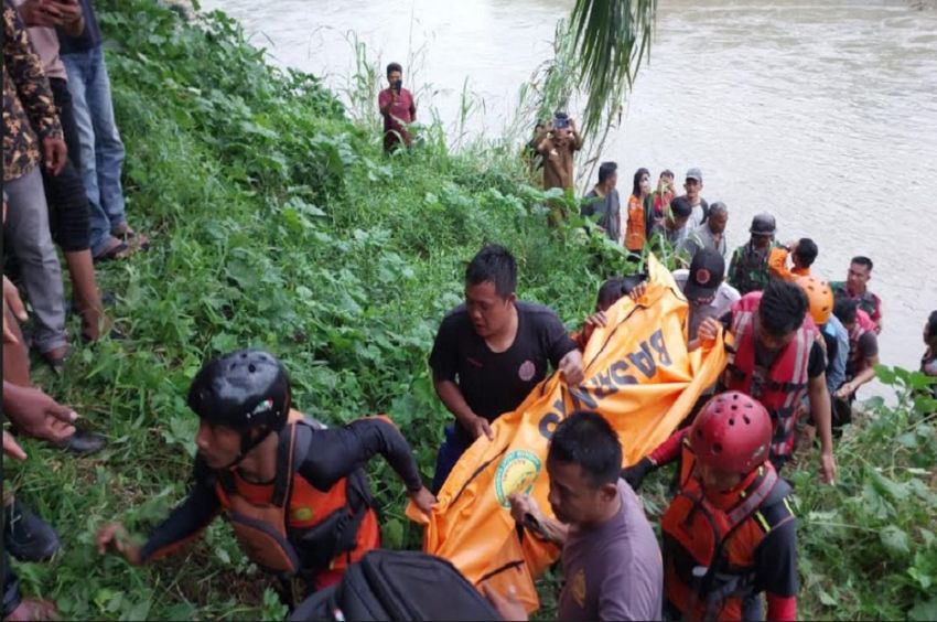 Asyik Main di Pinggir Sungai Batang Pane, Bocah 6 Tahun Tewas Terseret Arus