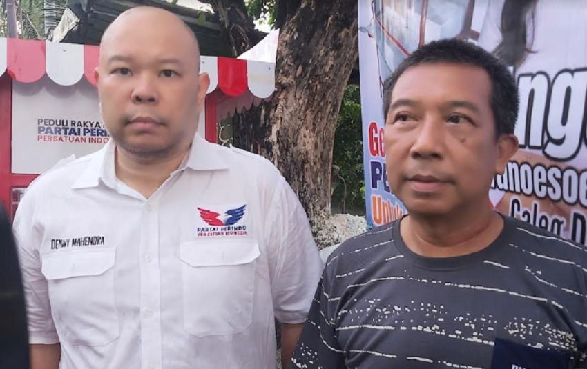 Terima Bantuan Gerobak Perindo, Penjual Martabak di Surabaya: Semoga Partai Perindo Sukses