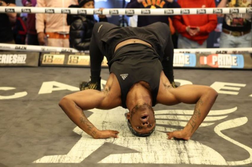 KSI Tiru Latihan Penguatan Leher Ala Mike Tyson yang Mengejutkan