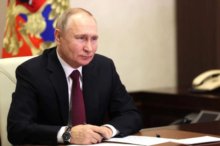 Putin: Muslim Rusia Penting dalam Perluas Hubungan Perdagangan