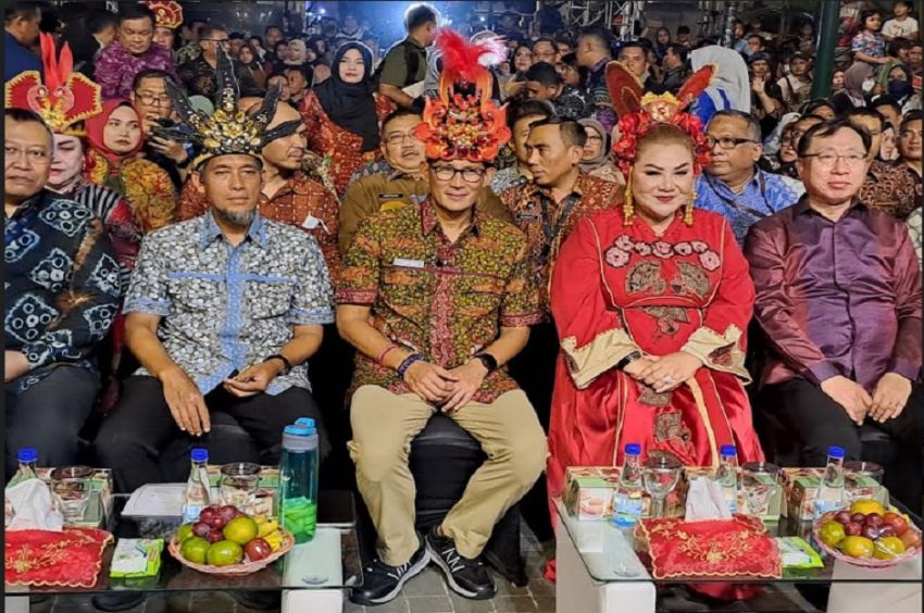 Hadiri Semarang Night Carnival, Sandiaga Uno: Salam untuk Pak Gubernur, Capres Kita
