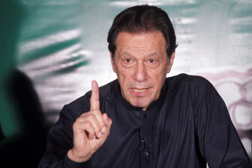 Pakistan Pertimbangkan Larang Partai Mantan PM Imran Khan