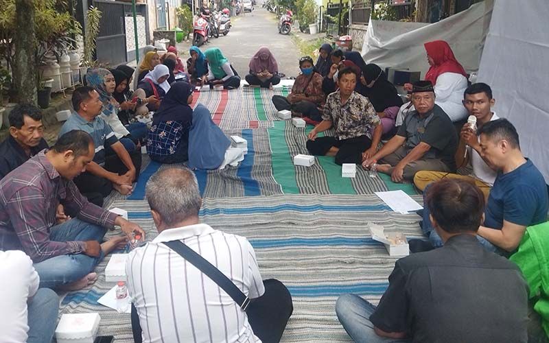 Jagongan di Karangploso Malang, Ketua DPP Perindo Dicurhati Jalan Rusak 10 Tahun Tak Diperbaiki