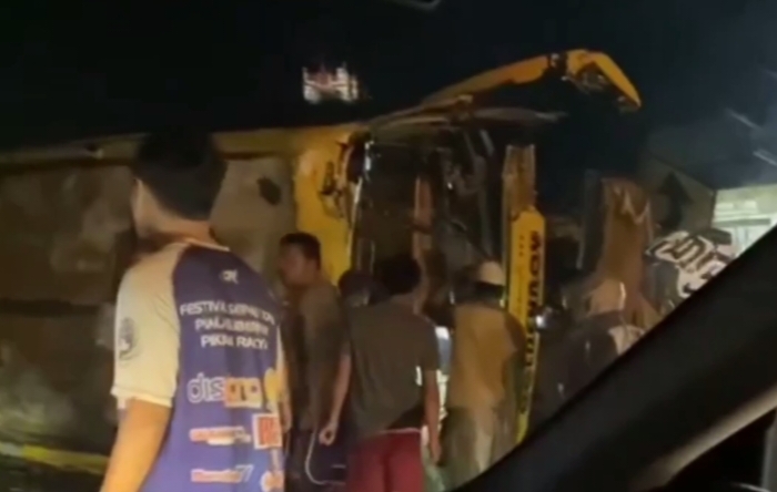 Bus Rombongan Siswa MTs Terguling di Ciater Subang, Tak Ada Korban Jiwa