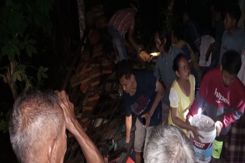 Tertimpa Reruntuhan Bangunan Akibat Gempa Bantul, 4 Warga Gunungkidul Dilarikan ke Rumah Sakit
