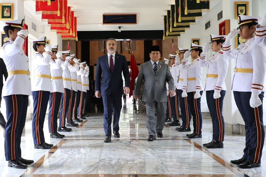 Menhan Prabowo Bertemu Menlu Turki, Bahas Kerja Sama Pertahanan