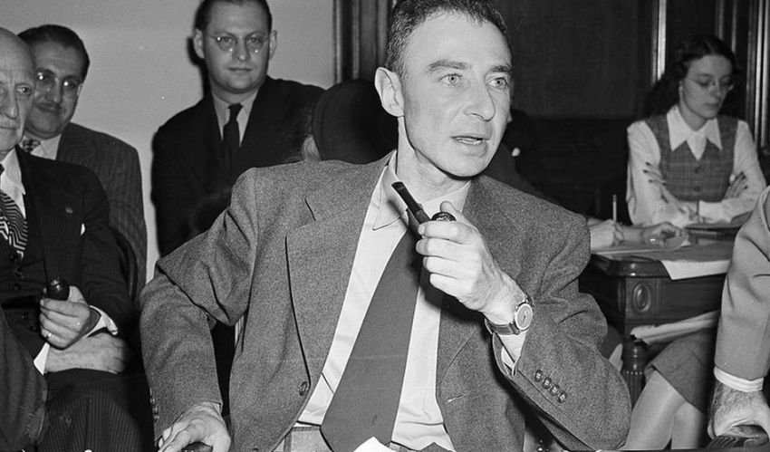 10 Fakta Tentang Robert Oppenheimer, Ilmuwan yang Disebut Bapak Bom Atom
