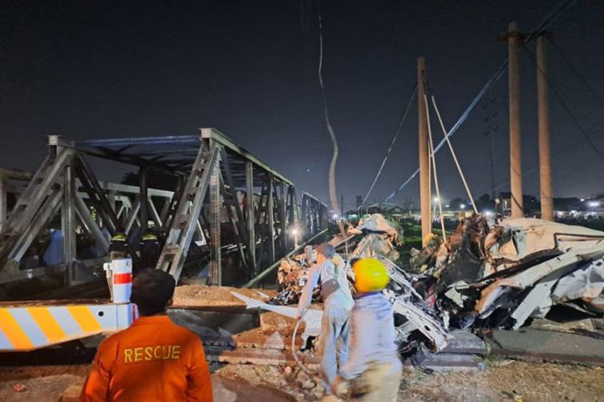 PT KAI Sebut Truk Tronton Ceper Jadi Penyebab Kecelakaan KA Brantas di Semarang