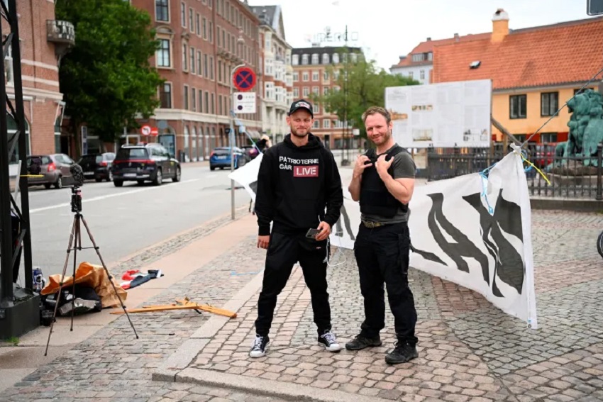Dua Demonstran Injak-injak dan Bakar Al-Qur'an di Denmark, Ini Tampangnya