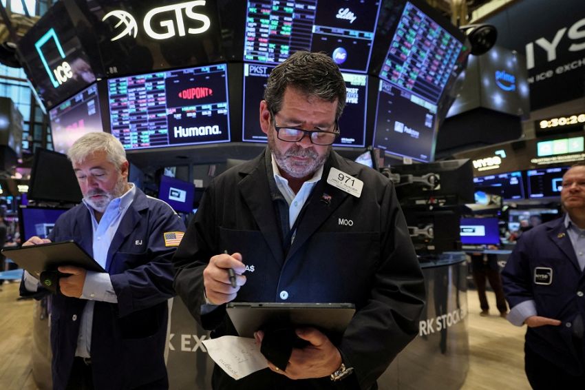 Indeks Wall Street Naik Berkat Optimisme Kinerja Keuangan Perusahaan