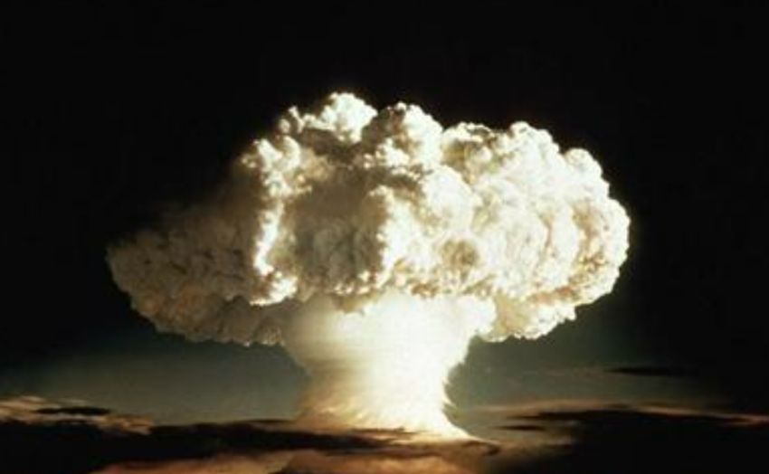 7 Bahaya Radioaktif yang Disebabkan Bom Nuklir