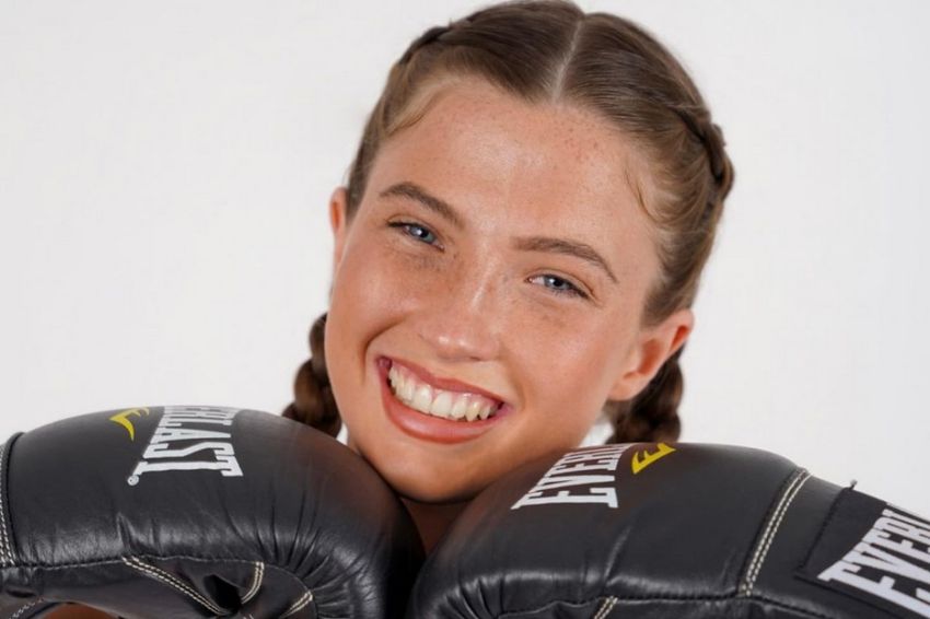 Entering the World of Women's Professional Boxing, Francesca Hennessy ...