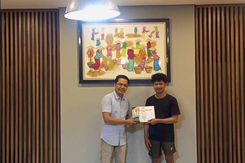 Latihan Jarang dan Minim Pengalaman, Peserta dari Medan Juara Turnamen Mini Biliar di Next Hotel Yogyakarta
