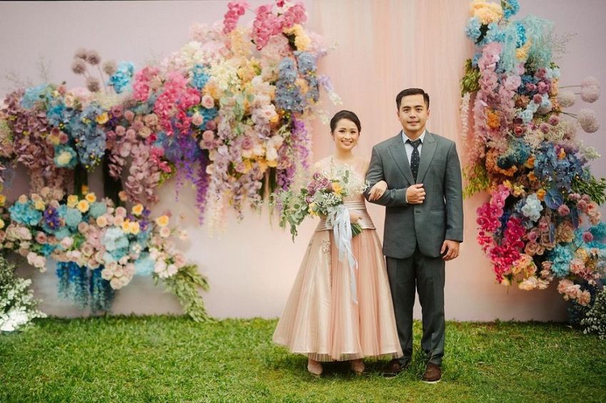 3 Potret Pernikahan Gritte Agatha dan Arif Hidayat yang Digelar di Bali