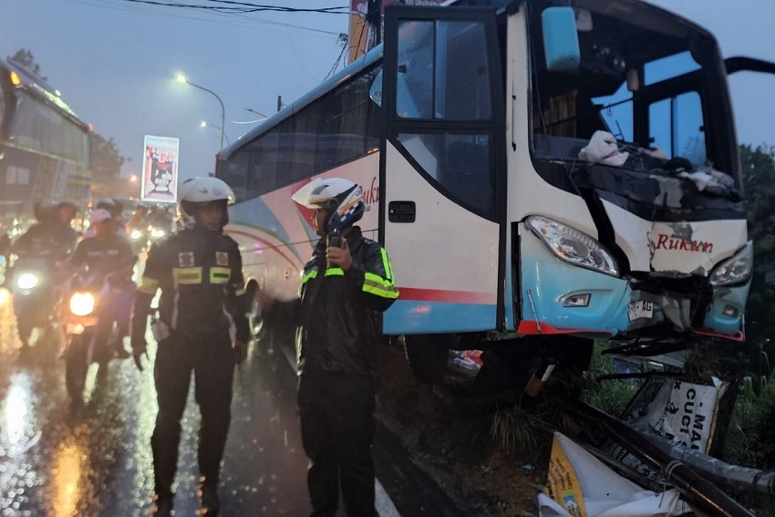 Kronologi Bus Kecelakaan di Jalur Puncak Bogor saat Hujan Deras