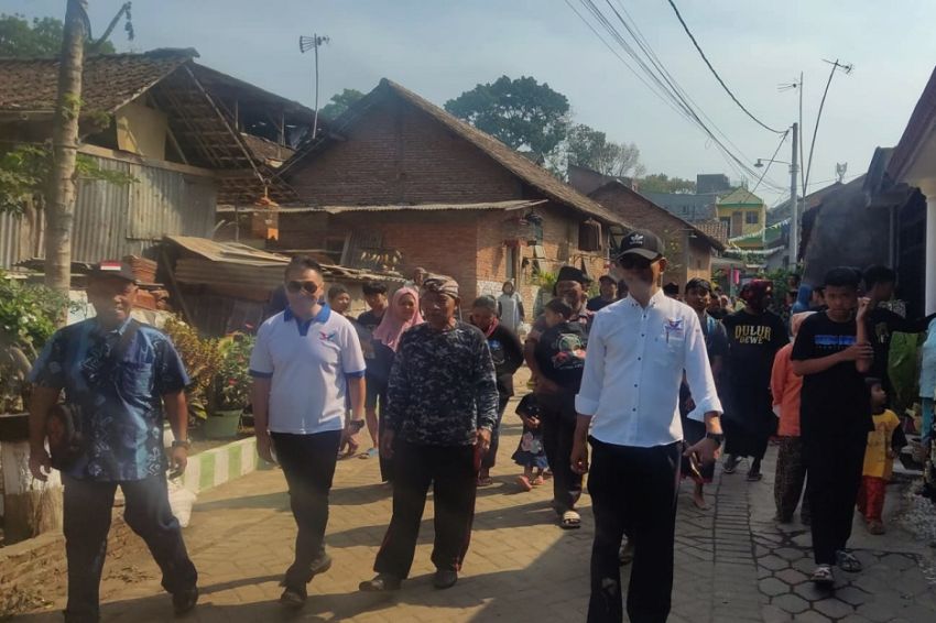 Silaturahmi dengan Komunitas Seni Bantengan, Ketua DPP Perindo Serahkan KTA Berasuransi