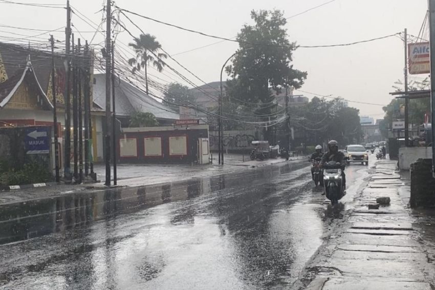 Hujan Guyur Jakarta, BRIN Lakukan 2 Kali Penyemaian Awan Lewat Water Spraying