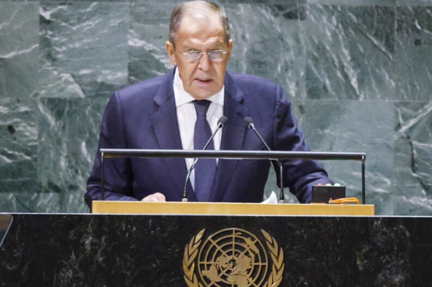 Russian Foreign Minister Sergey Lavrov Warns West of War with Russia over Ukraine Crisis