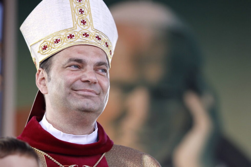 Polish Bishop Resigns Due To Sex Party Scandal With Male Prostitutes Ruetir 7422