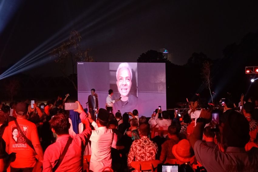 Ganjar Sapa Relawan Kongkow Bareng di Senayan: Konsolidasi Tidak Boleh Lepas