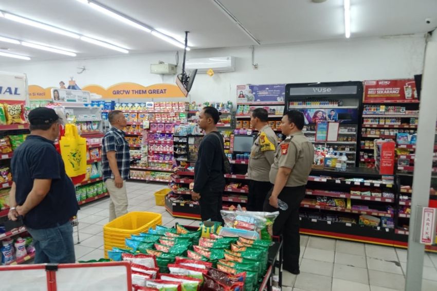 Perampok Bersajam Satroni Minimarket di Tambun Bekasi, 1 Pegawai Dibacok Celurit