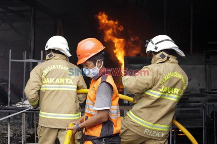 Rumah Sakit Omni Kebakaran, 11 Mobil Damkar Dikerahkan