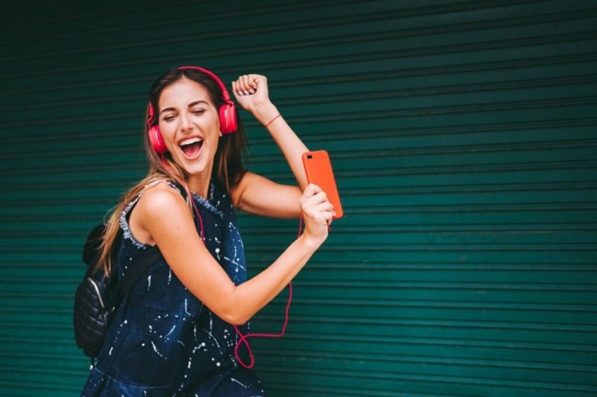 Studi: Mendengarkan Lagu Favorit Bisa Membantu Meringankan Rasa Sakit
