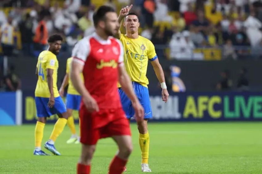 Al-Nassr Imbangi Persepolis, Ronaldo Goyangkan Jari ke Wasit dan Tolak Penalti