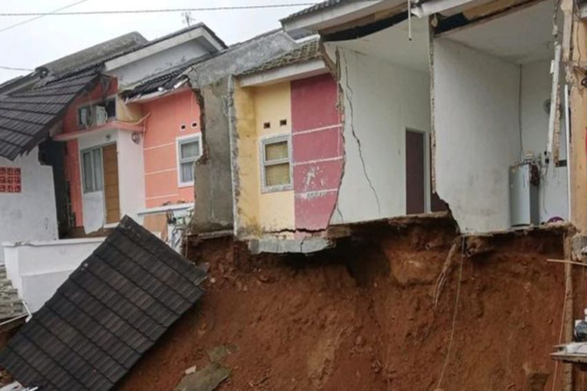 Longsor Terjang Ciseeng Bogor, 10 Rumah Terdampak