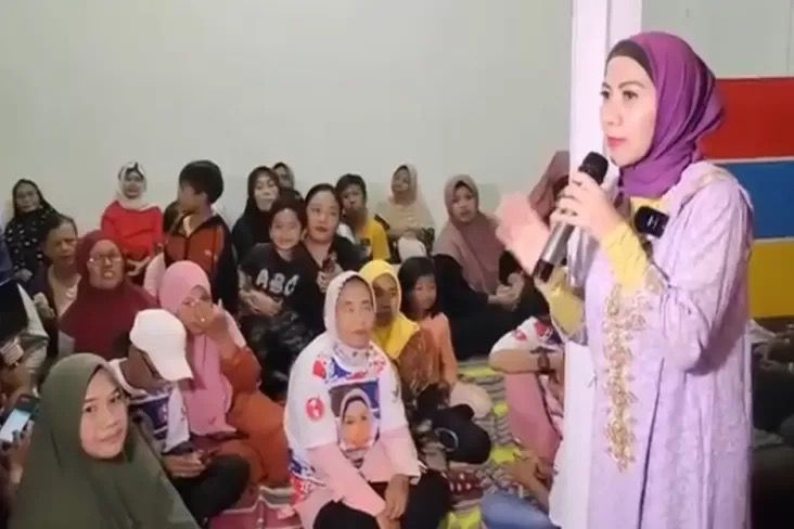 Milenial Kediri Dukung Caleg Perindo Venna Melinda Bahas Indonesia Emas 2045