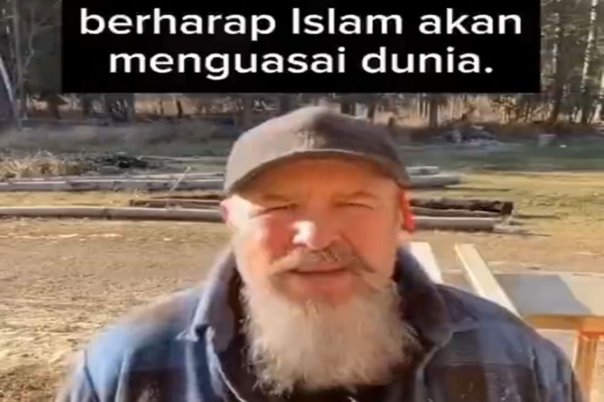 Seorang Pria Non-Muslim Kanada Berharap Islam Menguasai Dunia