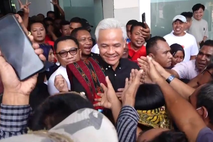 Tiba di Bandara Ende, Ganjar Pranowo Diteriaki Presiden Indonesia