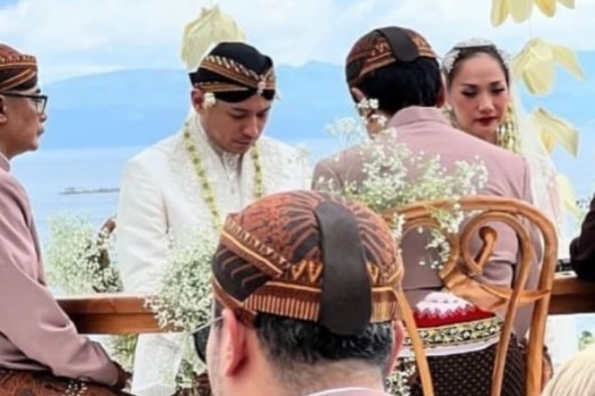 3 Potret Pernikahan BCL dan Tiko Aryawardhana, Usung Adat Jawa