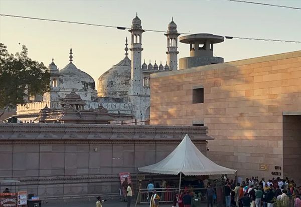 Ketika Masjid-Masjid di India Diklaim sebagai Kuil Hindu