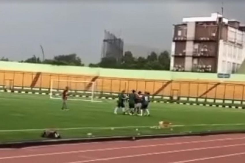 Tragis! Main Bola di Stadion Siliwangi, Pria Asal Subang Tewas Tersambar Petir