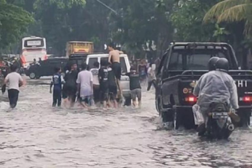 Bandung Masih Dilanda Hujan Deras, Belasan Titik Rawan Banjir