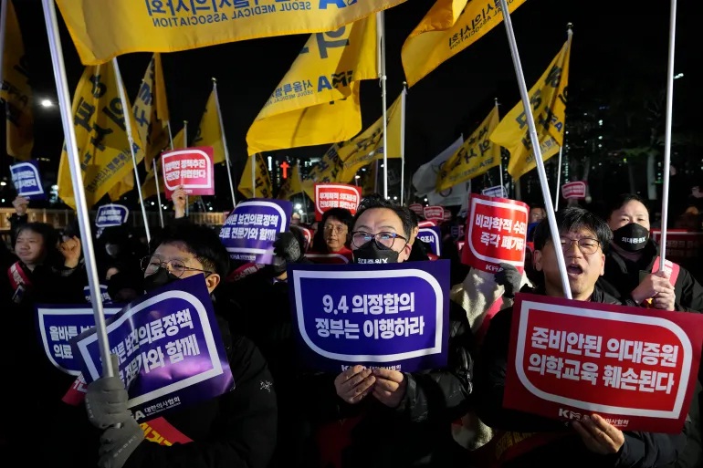 Para Dokter Muda di Korea Selatan Unjuk Rasa, Banyak Rumah Sakit Batalkan Operasi