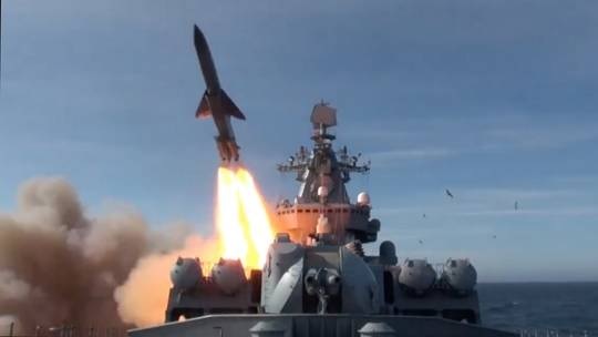 Rusia, China dan Iran Gelar Latihan Perang Bersama di Laut Arab