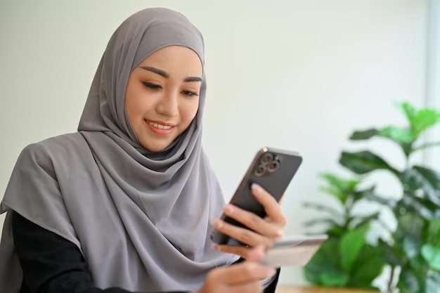 5 Aplikasi untuk Isi Bulan Ramadan, dari Tafsir Al-Qur'an hingga Streaming Khotbah