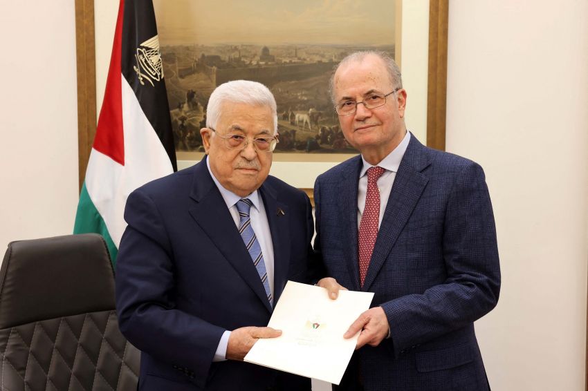 Presiden Palestina Mahmoud Abbas Tunjuk Pemerintahan Baru