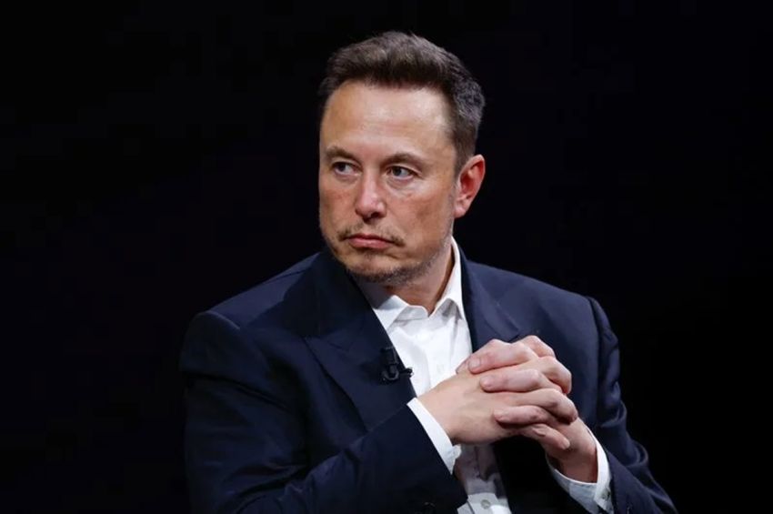 Elon Musk Prediksi AI Sudah Lebih Cerdas dari Manusia Tahun Depan