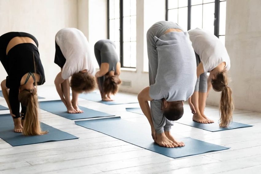 5 Gerakan Yoga yang Ampuh Bisa Menyembuhkan Sakit Leher