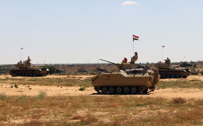 Memanas, Mesir Kerahkan Konvoi Militer ke Perbatasan Gaza