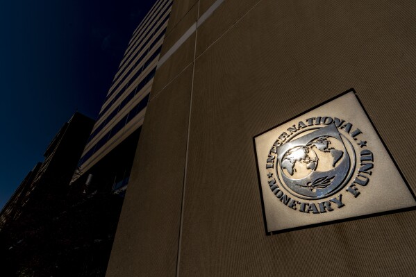 IMF: Penyitaan Aset Rusia Bisa Merusak Sistem Keuangan Global