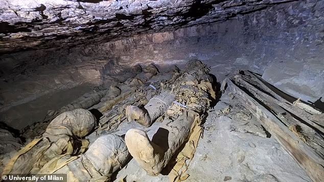 Kota Mati Tersembunyi dengan 300 Makam Berisi Mumi Ditemukan