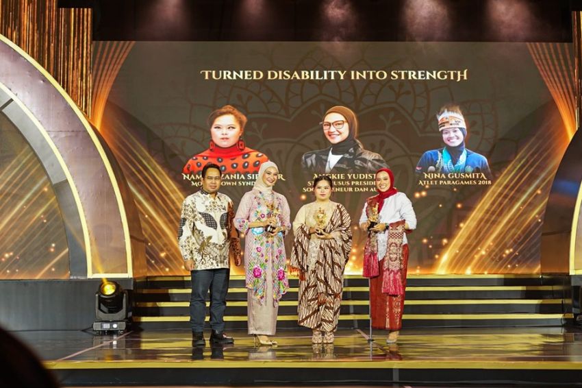 Angkie Yudistia Bersinar di RA Kartini Award 2024, Buktikan Keterbatasan Bukan Halangan