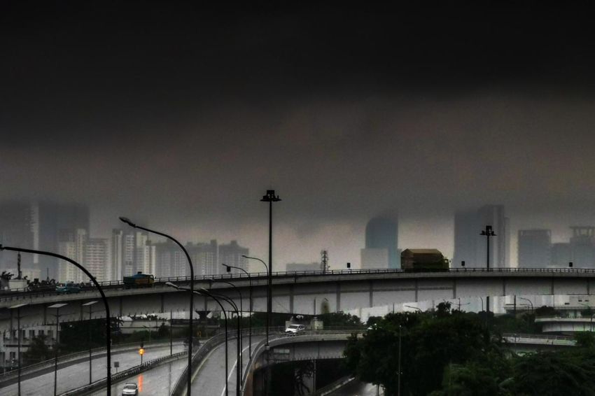 Prakiraan Cuaca Hari Ini: Jakarta Bakal Diguyur Hujan Ringan hingga Sedang
