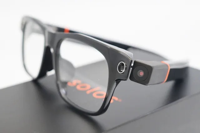 Solos AirGo Vision Kacamata Pintar Berfitur ChatGPT dan Kamera