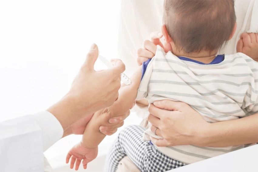 Apakah Imunisasi Lebih dari Satu Vaksin Aman? Ini Penjelasan dari Kementerian Kesehatan