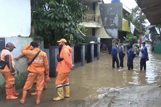 4 RT di Pejaten Timur Jaksel Terendam Banjir Imbas Luapan Kali Ciliwung
